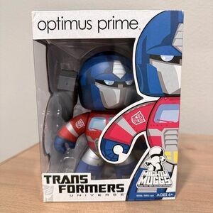 NWB Optimus Prime Mighty Muggs Transformers universe figurine